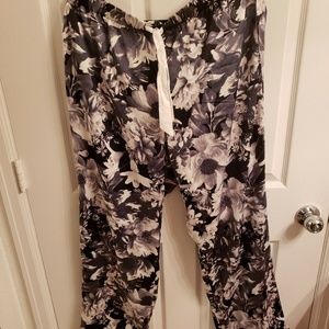 VICTORIA'S SECRET LONG SATIN PAJAMA PANTS FLORAL
